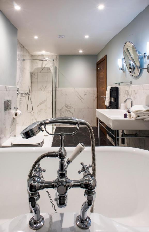 Hotel Kinnettles & 5*